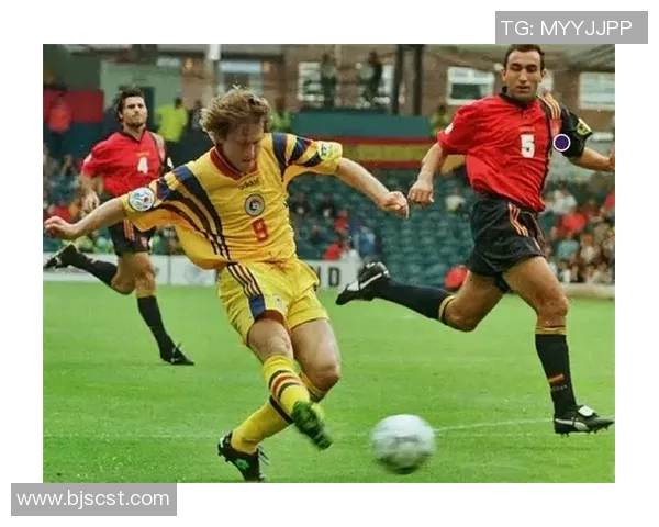 爆牙足球明星的真实身份揭秘及其在足球界的影响力分析