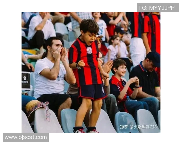 追随偶像脚步模仿最喜欢的足球明星展现个人风采与激情