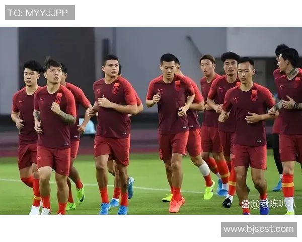 足球明星齐聚世界杯赛场展现风采与激情的盛宴 足球明星齐聚世界杯赛场展现风采与激情的盛宴